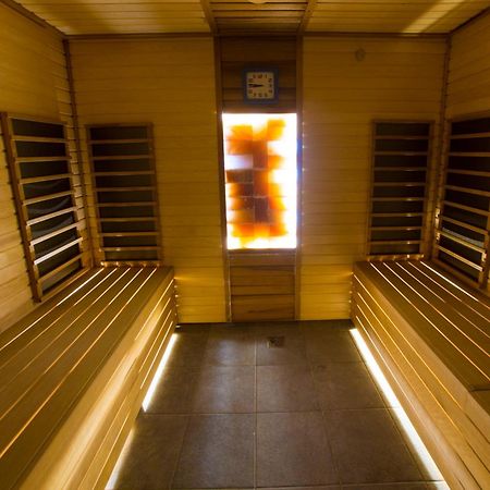 Wellness & Spa Hotel Certov Buitenkant foto