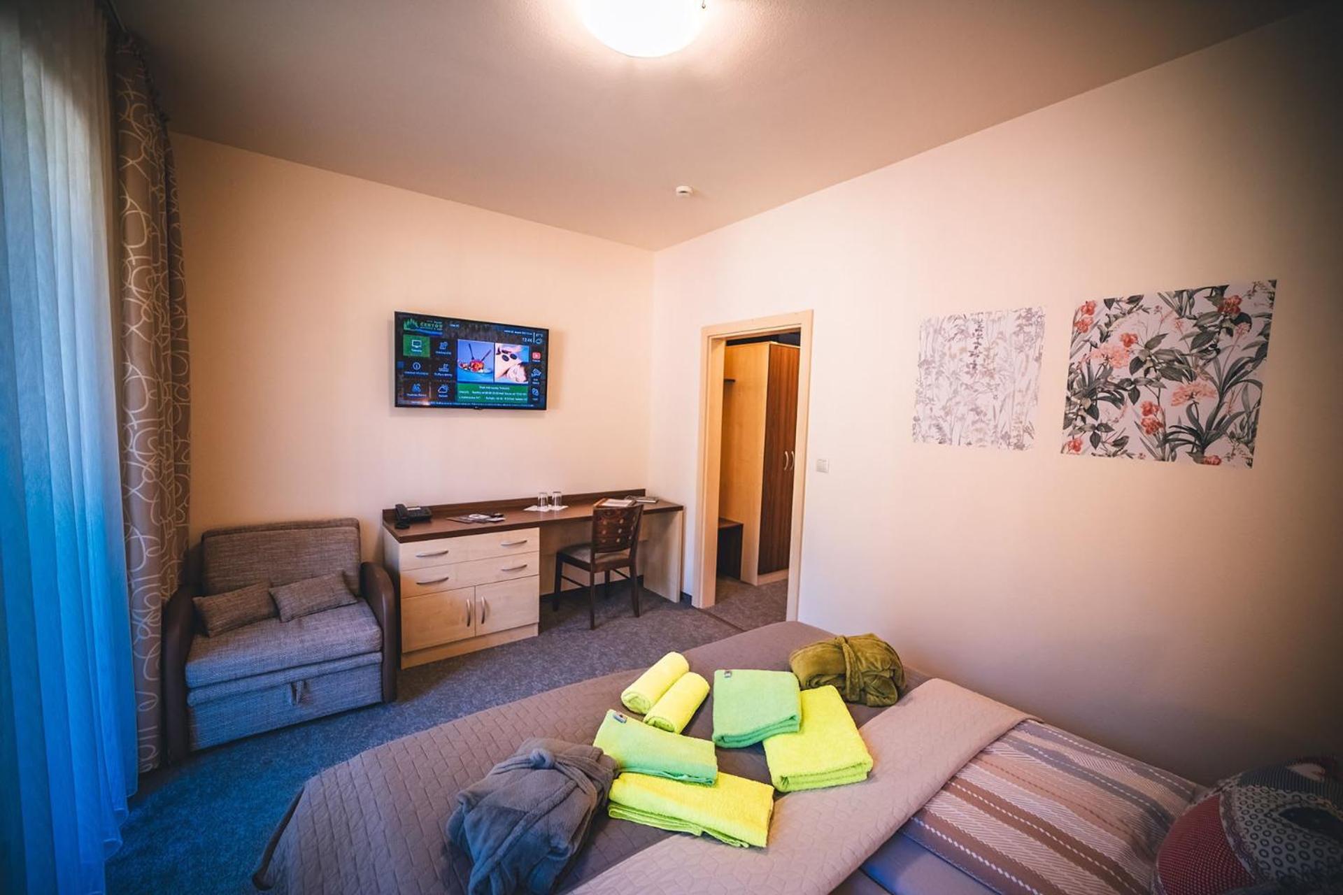Wellness & Spa Hotel Certov Buitenkant foto