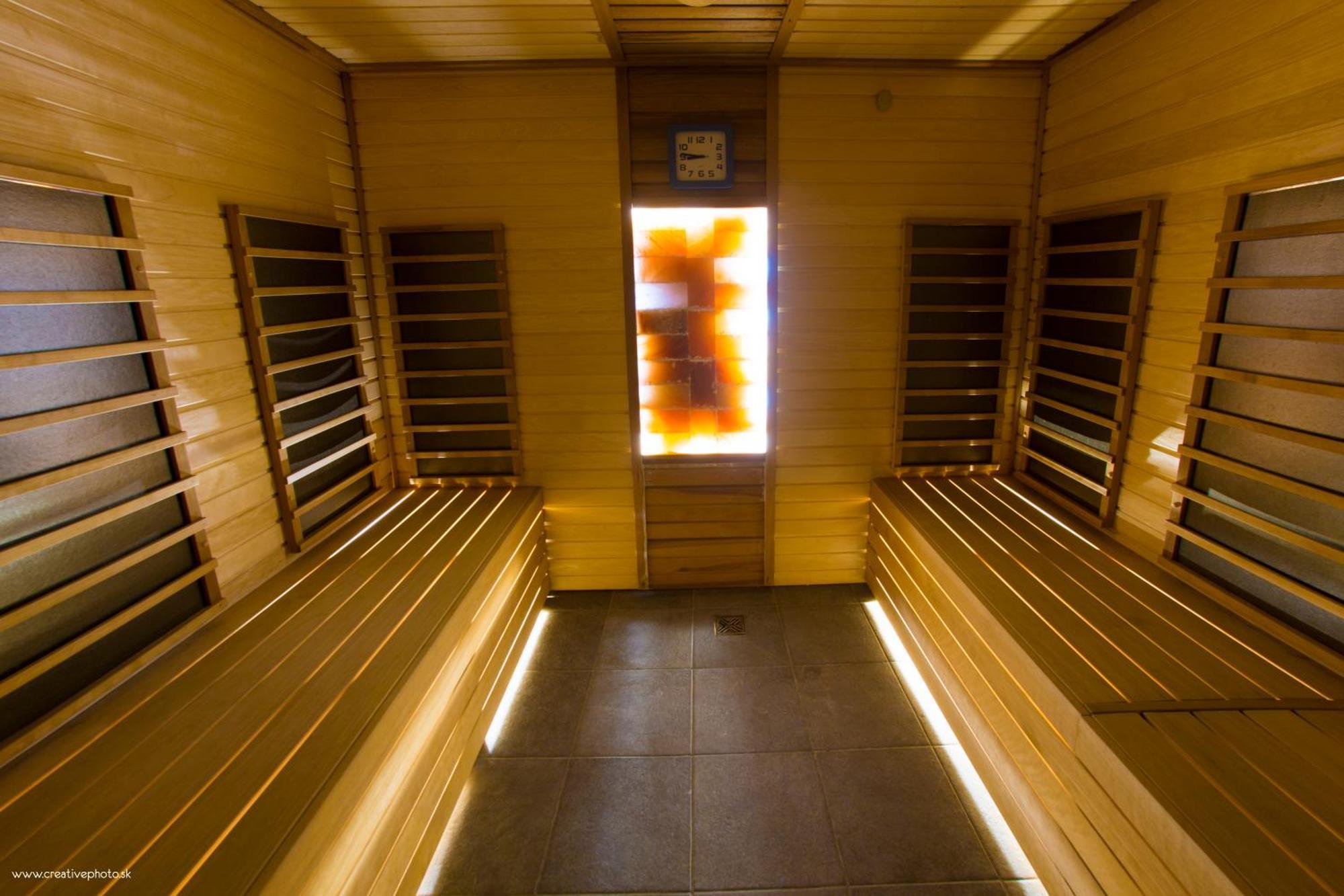 Wellness & Spa Hotel Certov Buitenkant foto